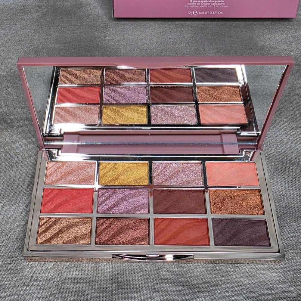 Ciate London THE VELVET PALETTE 12 Piece Eyeshadow NEW IN BOX